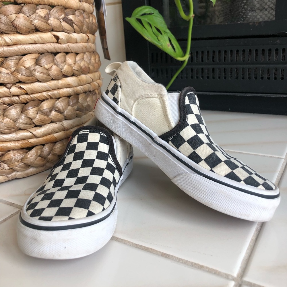 checkerboard vans slip ons kids size 11